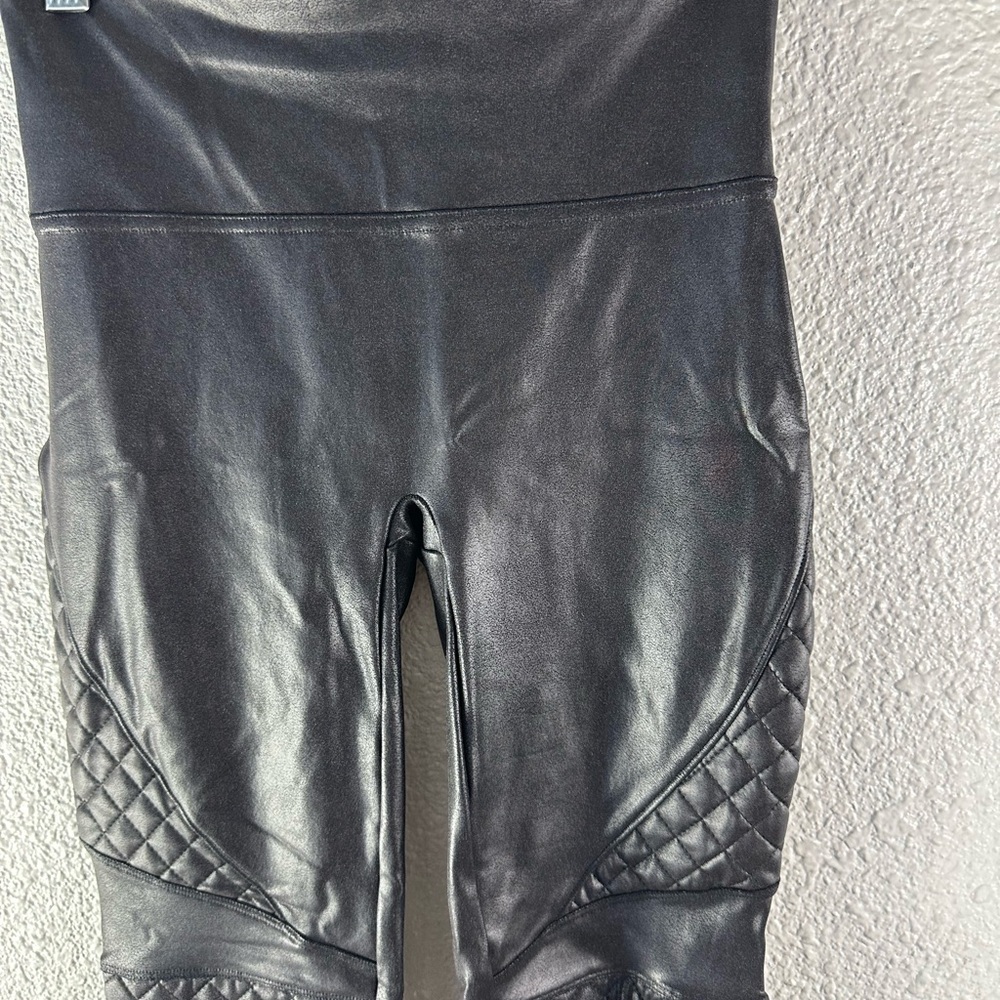 Spanx Black Faux Leather Moto Leggings Size Small - Picture 7 of 7